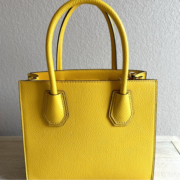 MICHAEL KORS Mercer Tote In Sunflower - Picture 4 of 14